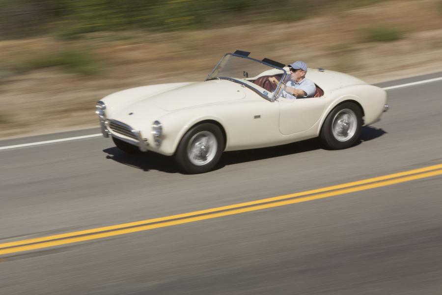  Shelby 289 Cobra (CSX 2044) 1963 года  (фото 10 из 19)